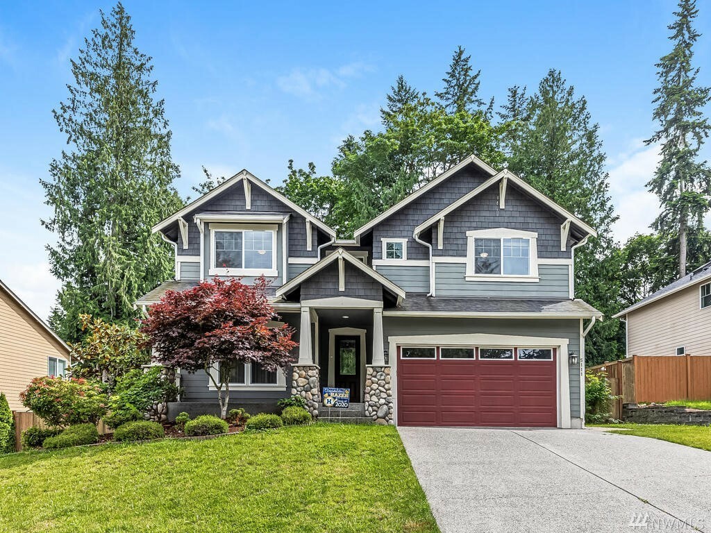 Property Photo:  5111 NE 25th St  WA 98059 