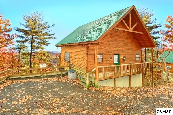 Property Photo: 123 Chestnut Lane TN 37738
