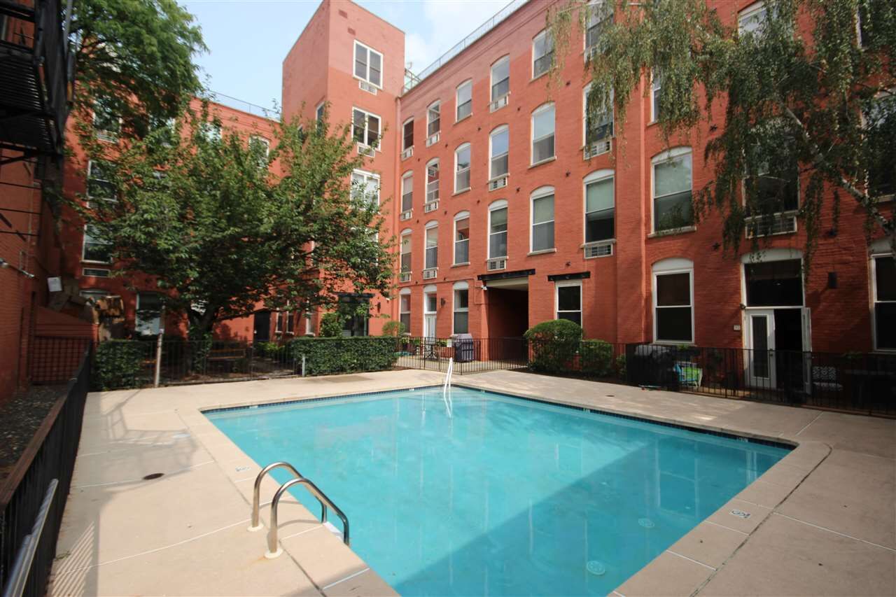 Property Photo:  222 Grand St 1A  NJ 07030 