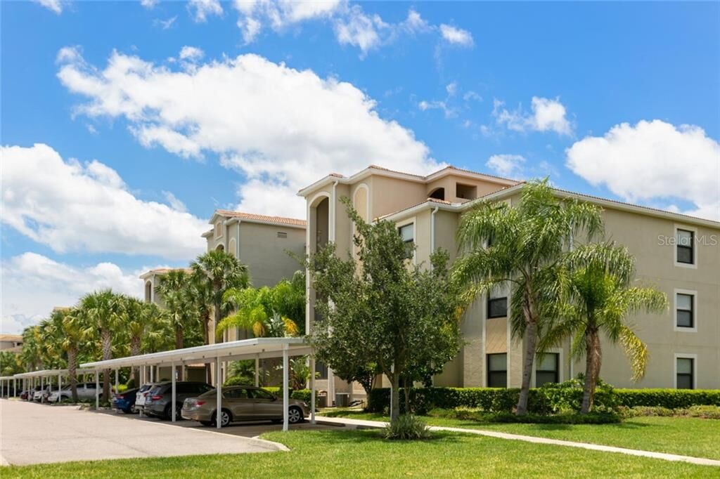 Property Photo:  7015 River Hammock Drive 104  FL 34212 