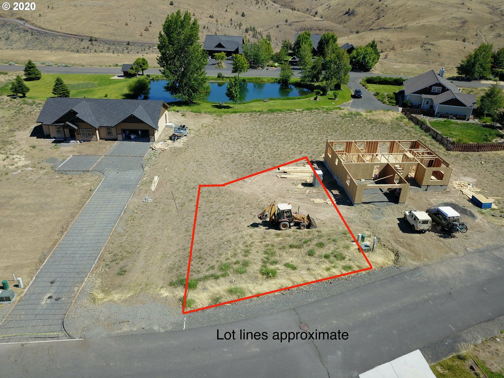 Property Photo:  1501 Fish Tail Rd  OR 97037 