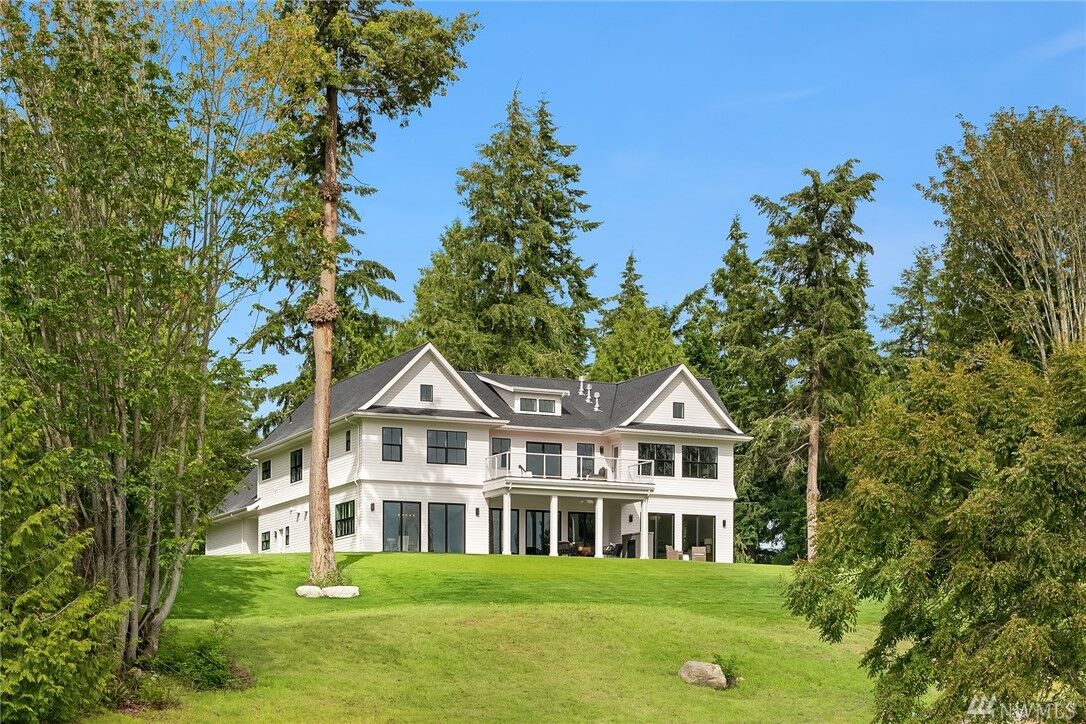 Property Photo: 38319 Champion Lane NE WA 98340