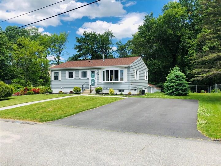 15 Christine Dr  Cumberland RI 02864 photo