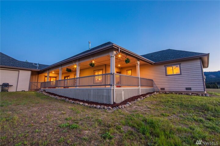 Property Photo: 830 Mountain Creek Drive WA 98922