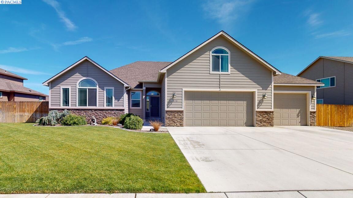 Property Photo: 6370 Cobalt Drive WA 99353