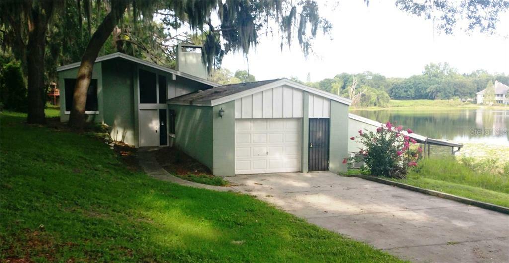 Property Photo:  18944 Bates Avenue  FL 32736 