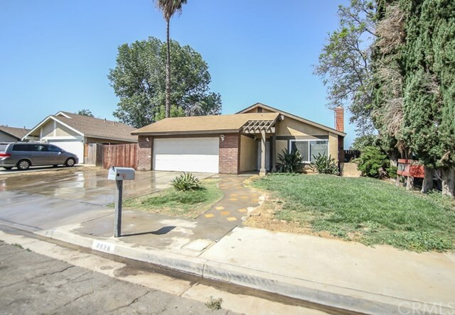 Property Photo:  2828 Darwin Drive  CA 92504 