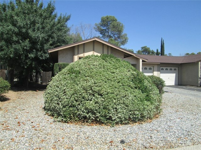 Property Photo:  304 Marian Way  CA 92220 