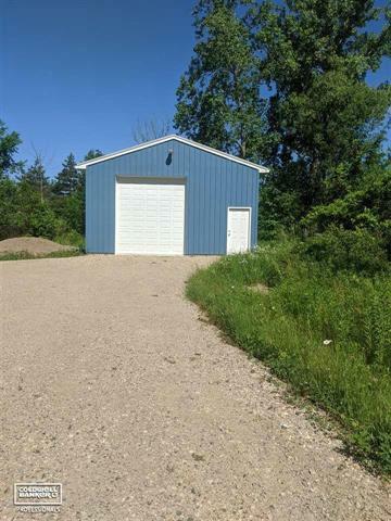 Property Photo: 10696 Dunnigan Rd MI 48022