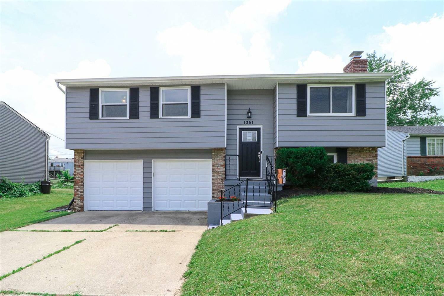 Property Photo:  1351 W Kemper Rd  OH 45240 