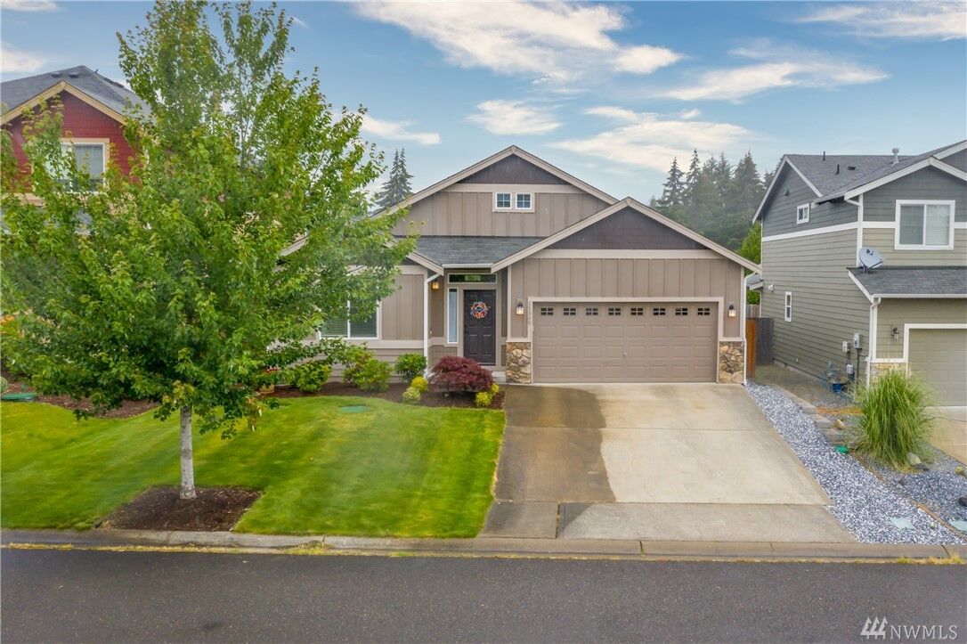 3 bed Yelm home for sale: 15360 Chad Dr SE, Yelm, WA 98597