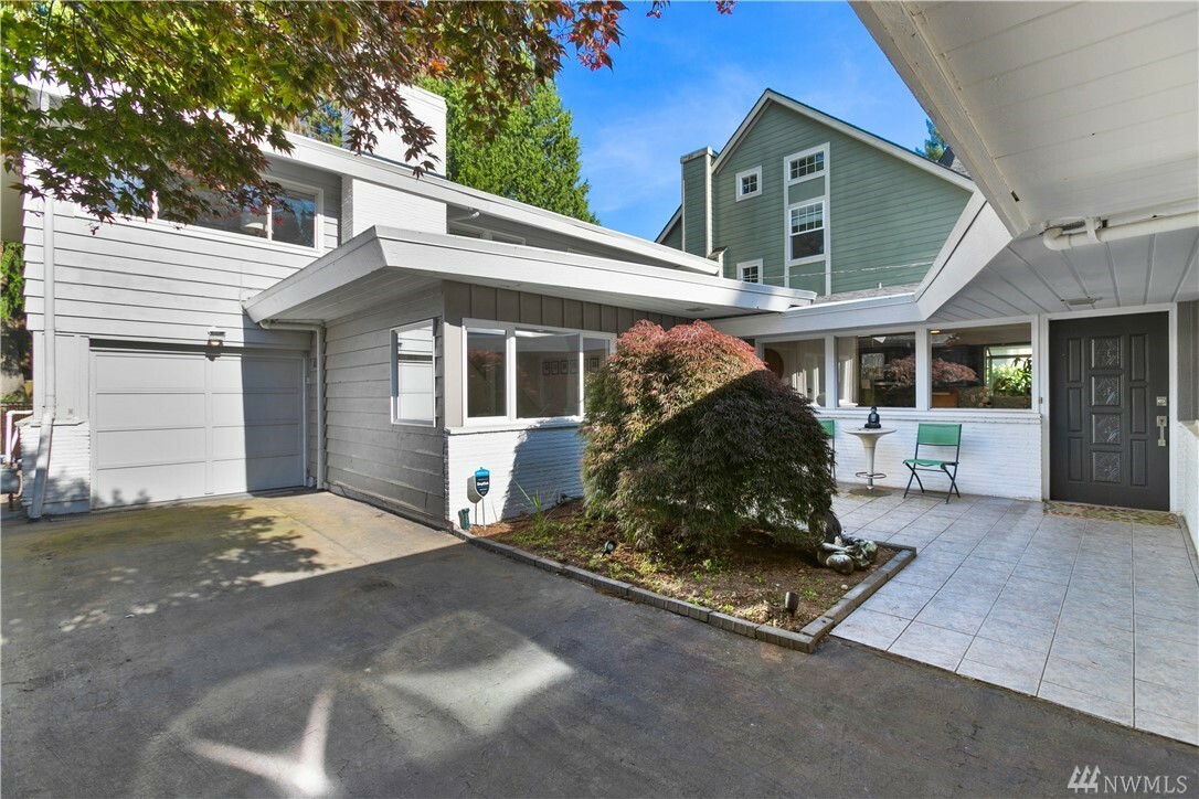 Property Photo:  13714 3rd Ave NW  WA 98177 