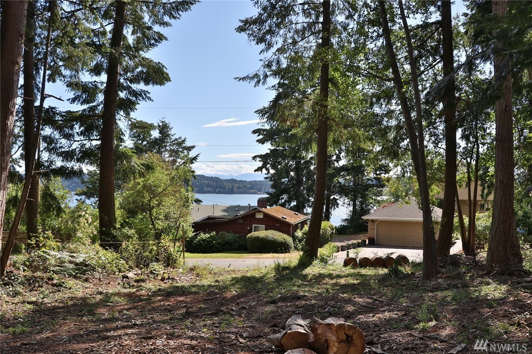 Property Photo:  4073 Beach Dr  WA 98249 