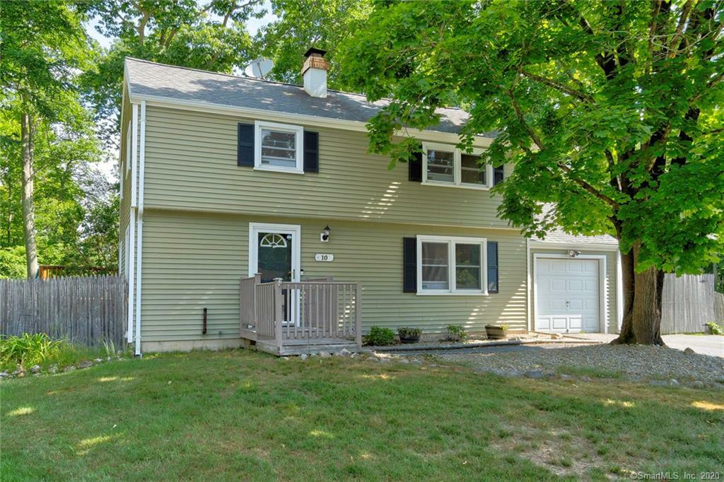 Property Photo:  10 Chestnut Lane  CT 06339 