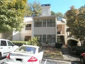 Property Photo: 2404 Huntingdon Chase GA 30350