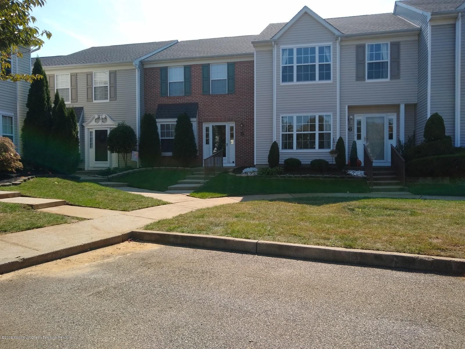 Property Photo: 53 Grassmere Court 5 NJ 07728