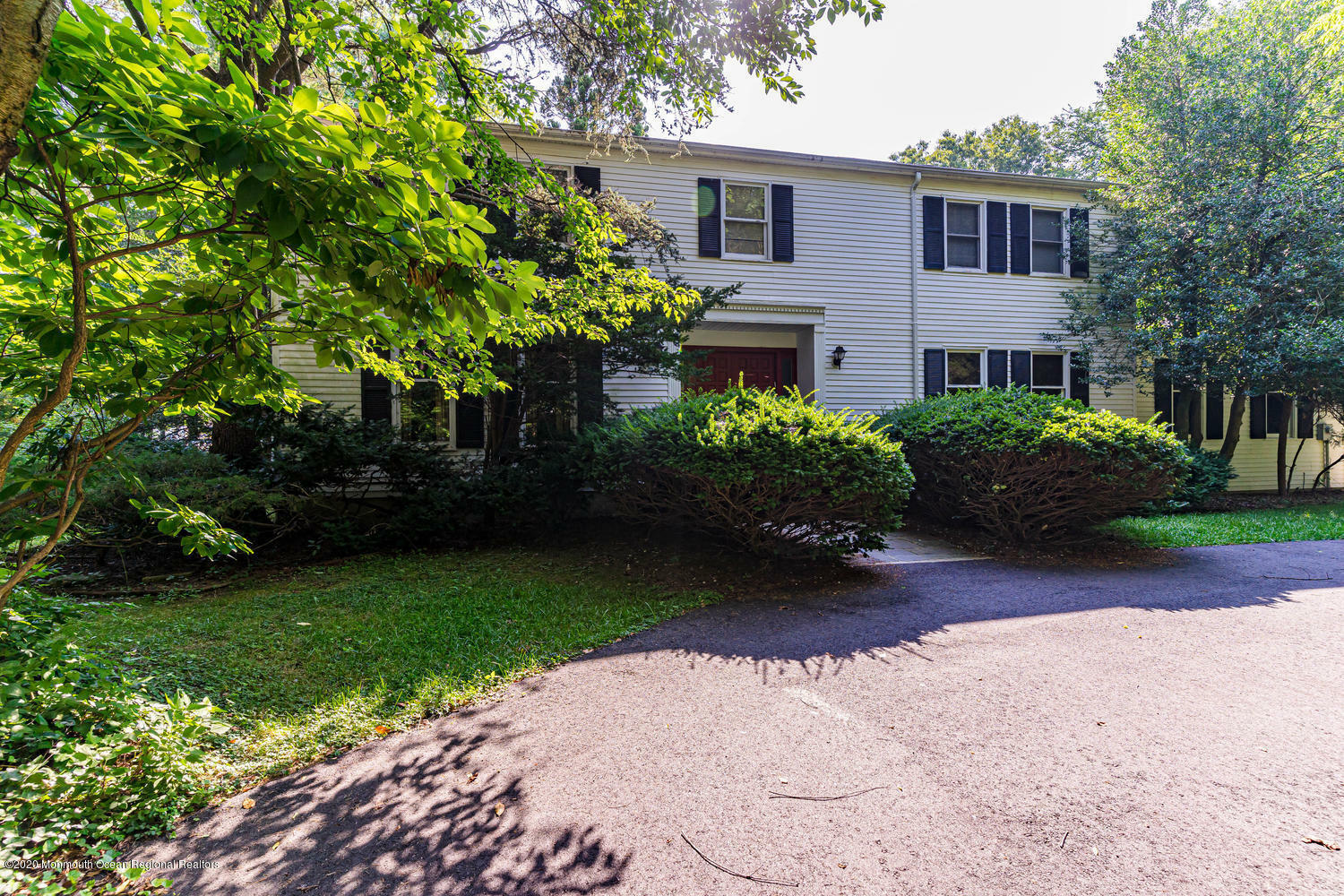 Property Photo:  517 Eagle Point Drive  NJ 08753 