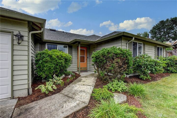 Property Photo: 29722 56th Court S WA 98001