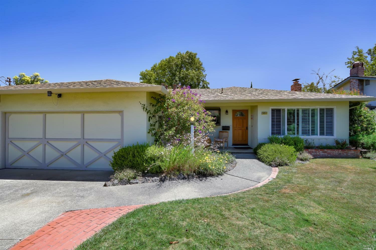 Property Photo:  551 Tamarack Drive  CA 94903 