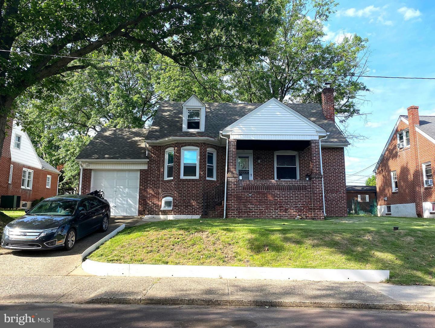 Property Photo:  35 W 7th Street  PA 19464 