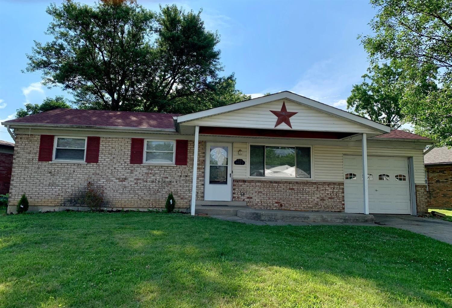 Property Photo:  8977 Tripoli Dr  OH 45251 