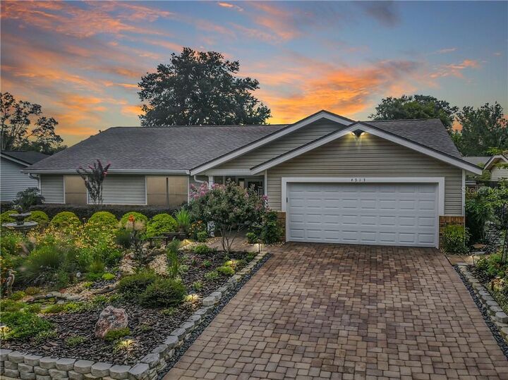 Property Photo:  4513 Misty Morn Circle  FL 32812 