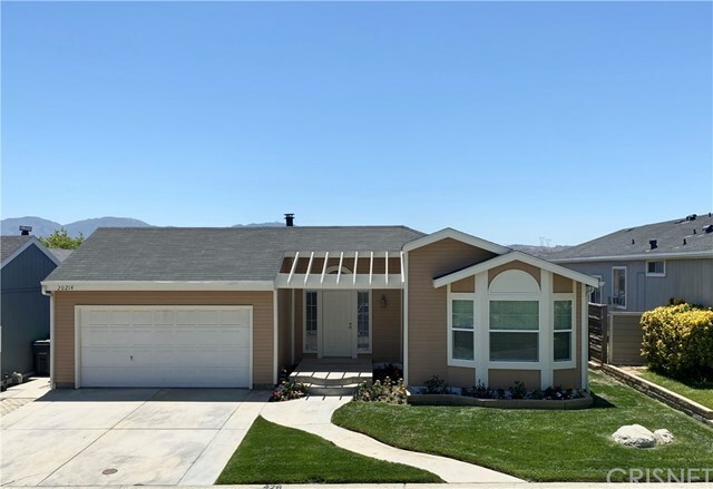 Property Photo:  20214 Summit View Drive  CA 91351 