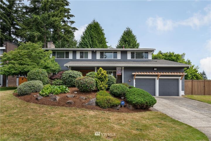 Property Photo: 6640 128th Avenue SE WA 98006