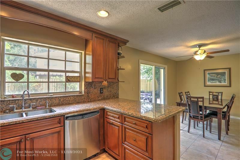 Property Photo:  9881 NW 5th Ct  FL 33324 