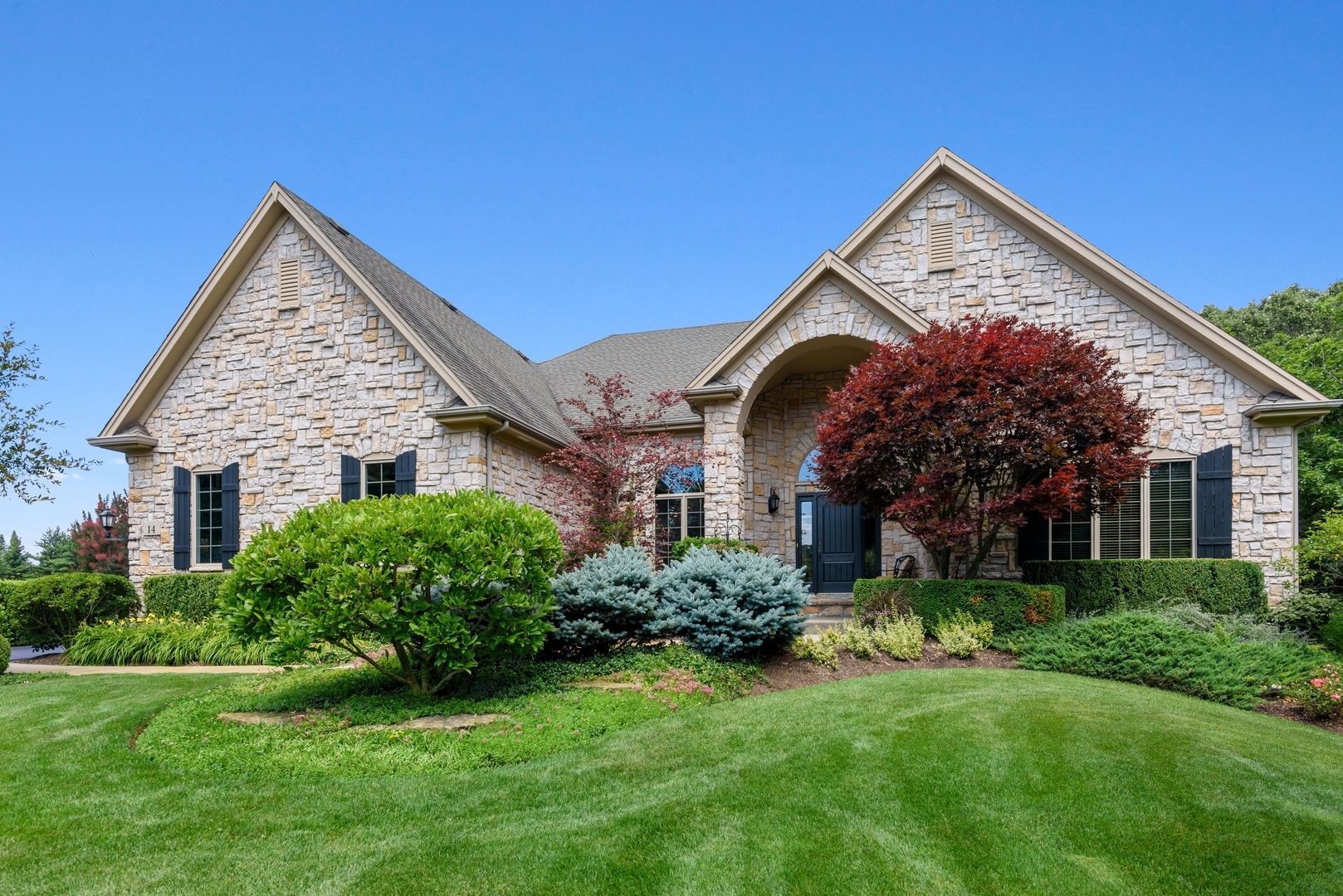 Property Photo:  14 Normandy Drive  IL 60013 