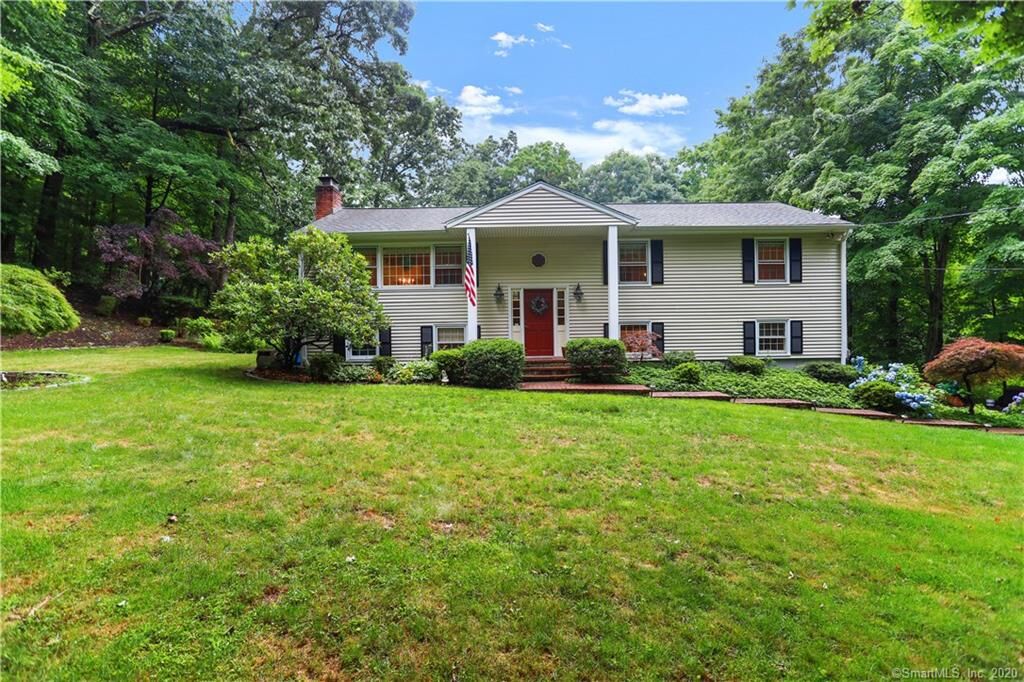 Property Photo: 26 Kensett Avenue CT 06897