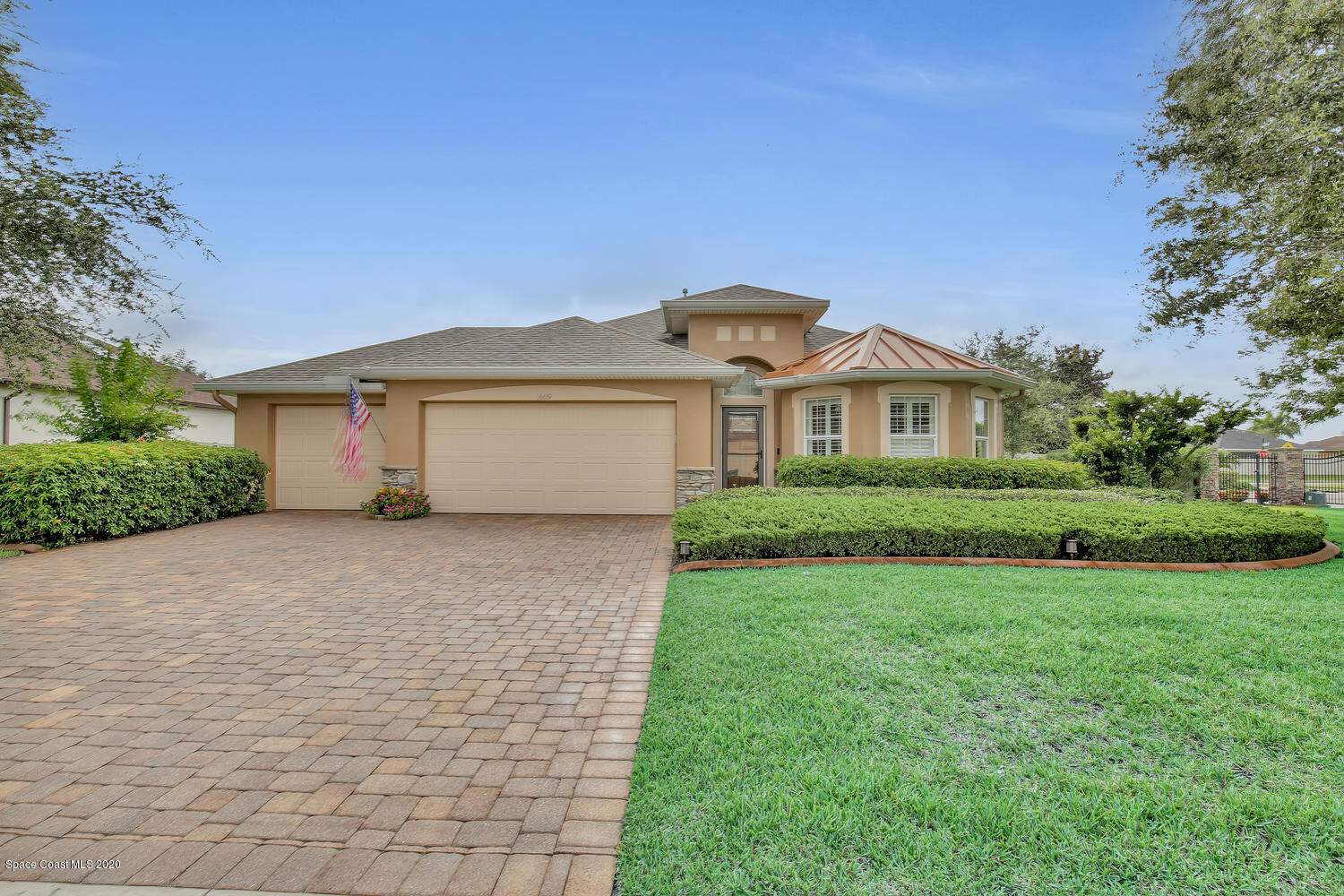Property Photo: 1609 Bonelli Court FL 32934
