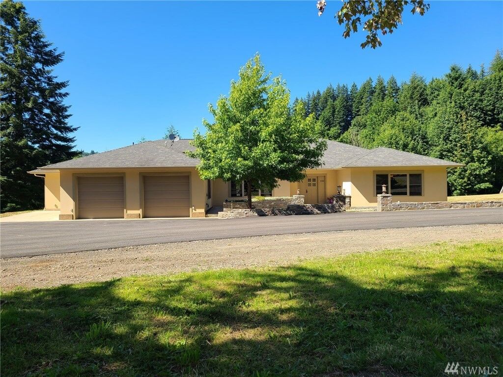 Property Photo:  193  Puma Road  WA 98632 