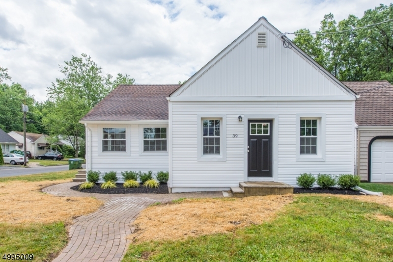 Property Photo: 39 Safran Ave NJ 08837