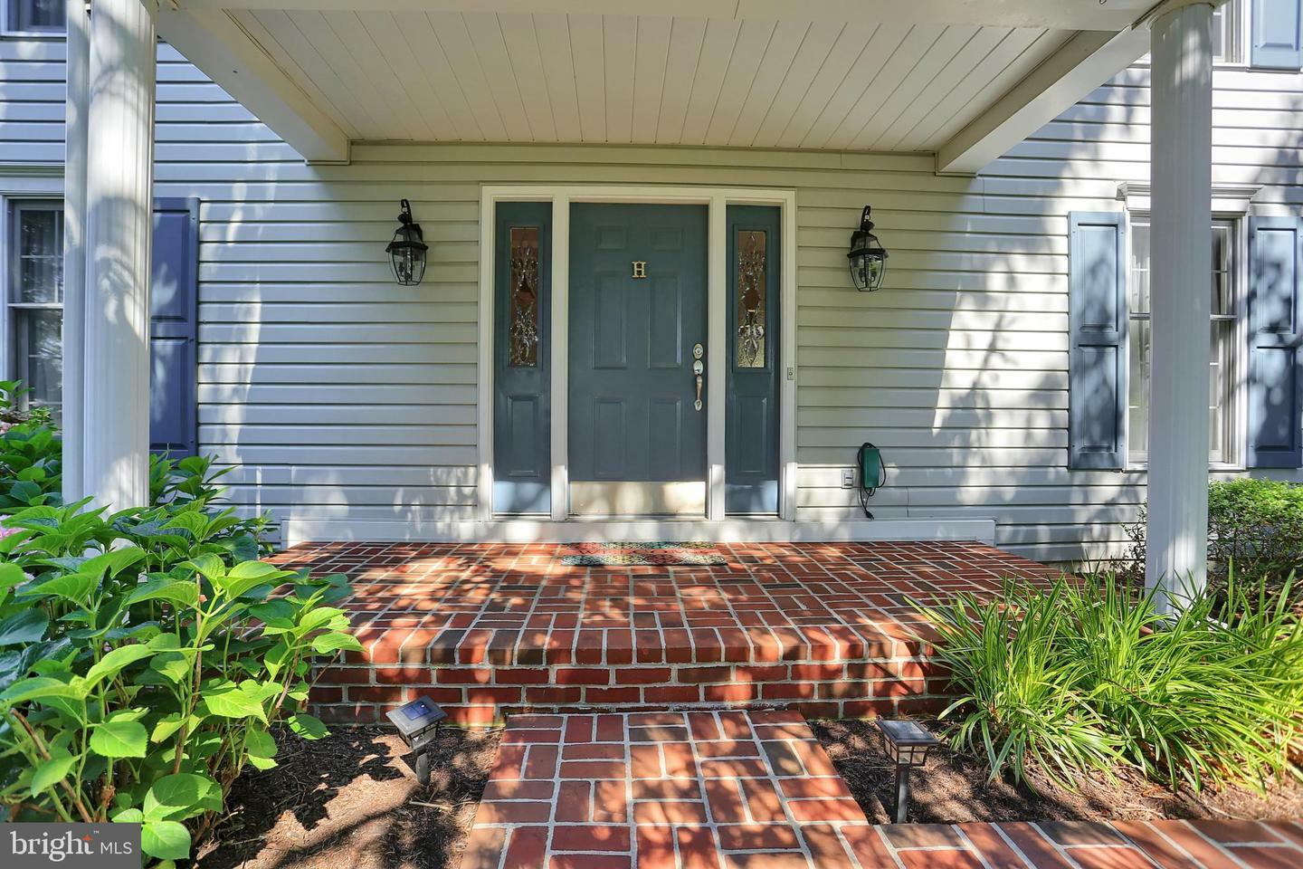 Property Photo: 210 Longview Boulevard PA 17325
