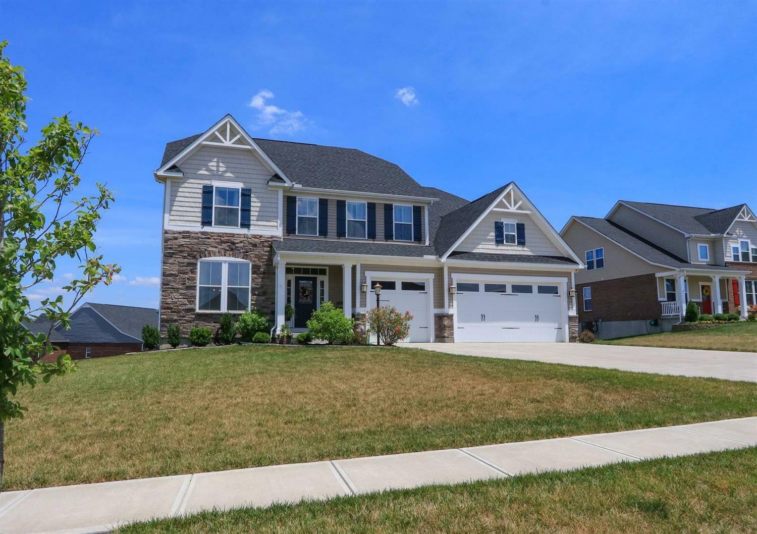 Property Photo: 2611 Hartfield Ln OH 45040
