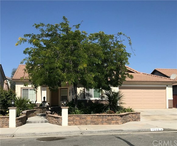 Property Photo:  1569 Apple Blossom Way  CA 92545 