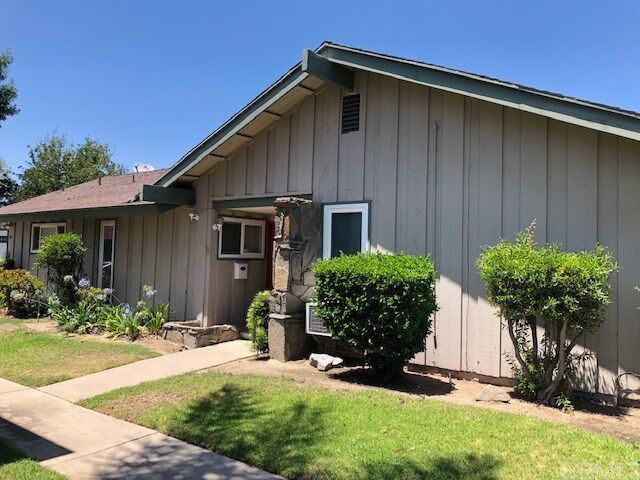 Property Photo: 3311 Topaz Lane CA 92831