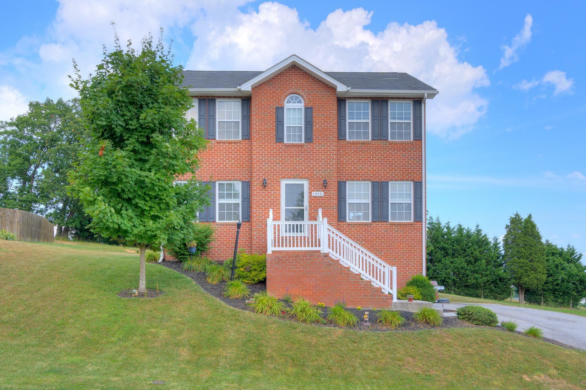 Property Photo:  1050 New Village Drive NW  VA 24073 