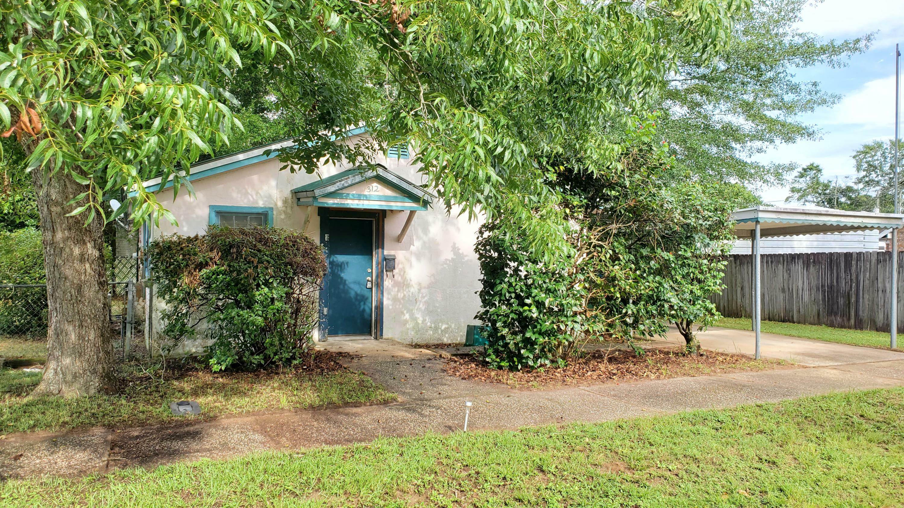 Property Photo:  312 Alabama Street  FL 32536 