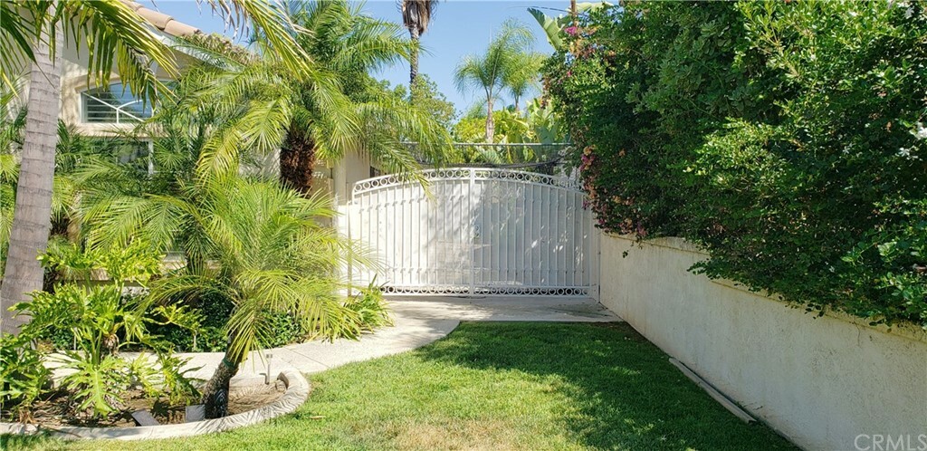 Property Photo:  3569 Summertree Lane  CA 92881 