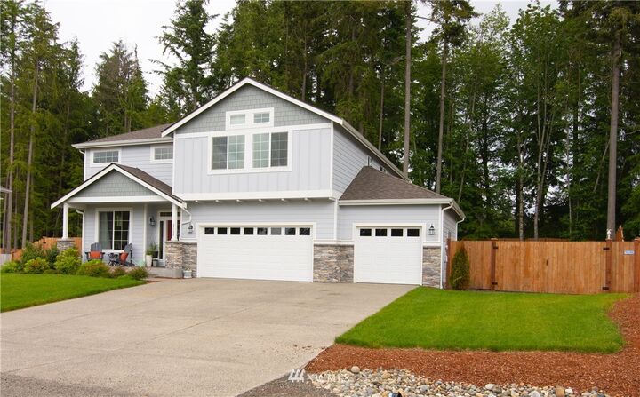 Property Photo:  27733  McIntosh Loop NE  WA 98346 