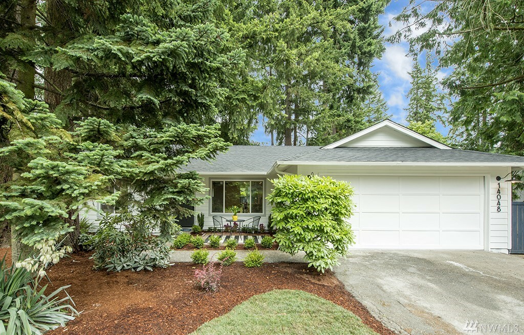 Property Photo:  14048 108th Ave NE  WA 98034 