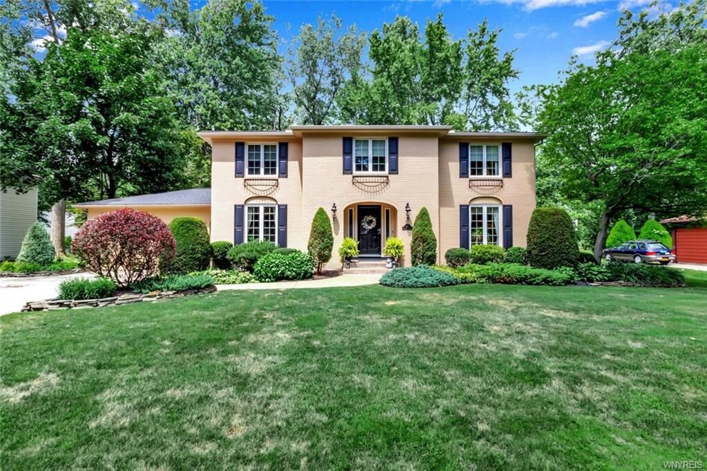 Property Photo: 147 Wellingwood Drive NY 14051
