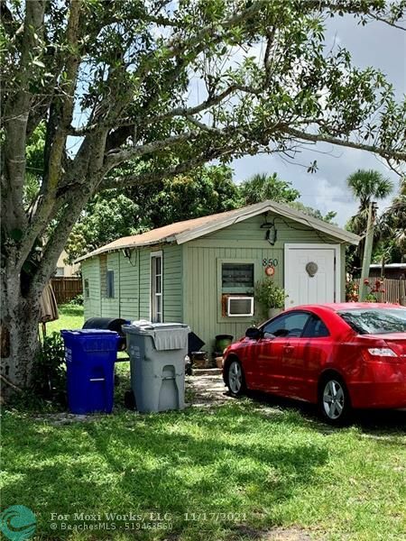 Property Photo:  850 SW 9th St  FL 33060 