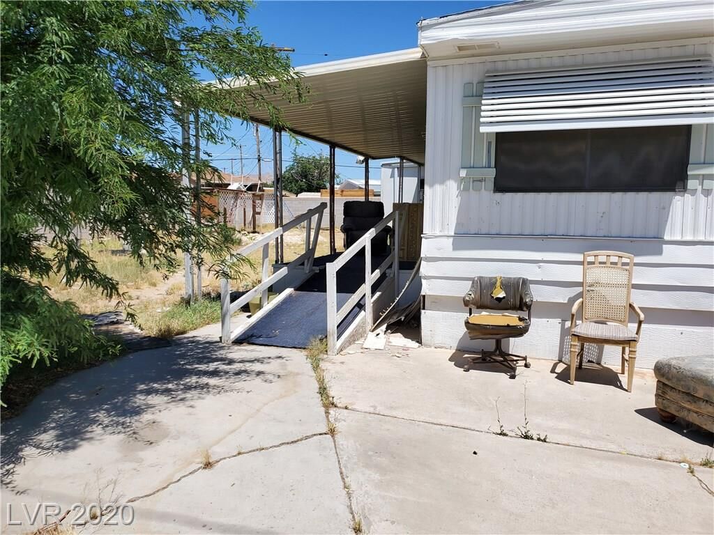 Property Photo: 2092 Toiyabe Street NV 89156