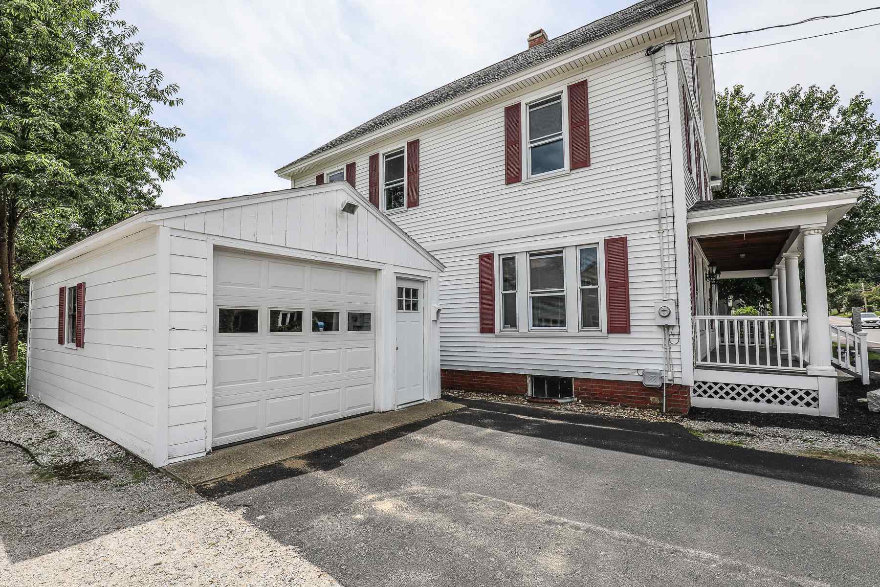 Property Photo:  161 Pleasant Street  NH 03301 