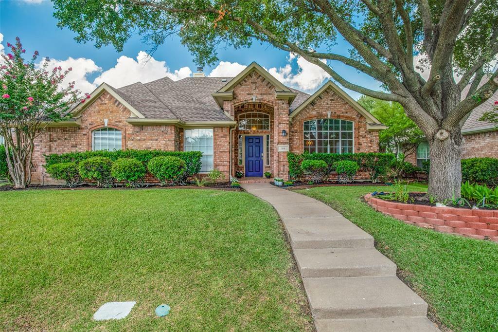 Property Photo: 308 Belvedere Drive TX 75013