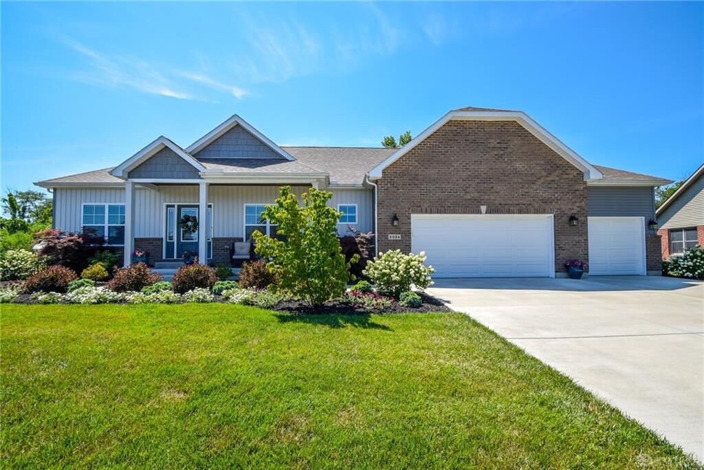 Property Photo: 2334 Worthington Drive OH 45373