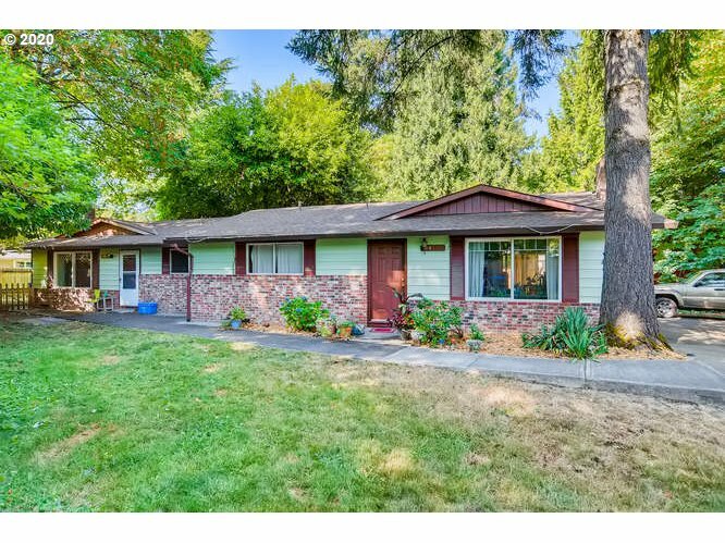 Property Photo: 4707 SE Jennings Ave OR 97267